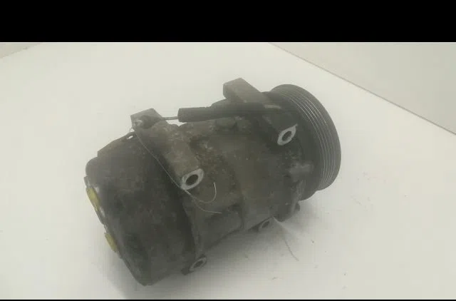 Compresseur air conditionne Renault MEGANE I (BA0-1_) 1.9 tdi (1996-2003) occasion — photo 2