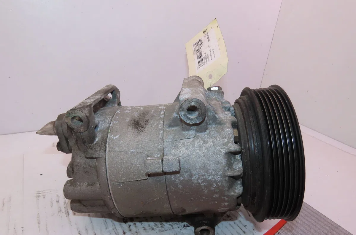 Compresseur air conditionne Renault MEGANE II (BM0-1_, CM0-1_) 1.6 16v (2006-2008) occasion — photo 2