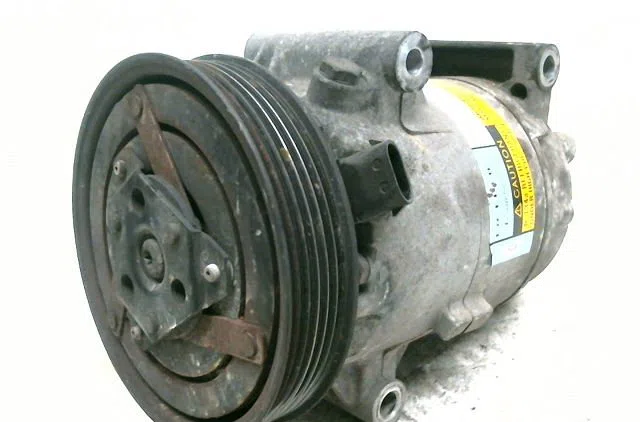 Compresseur air conditionne Renault MEGANE II (BM0-1_, CM0-1_) 1.6 16v (bm0c, cm0c) (2002-2008) occasion