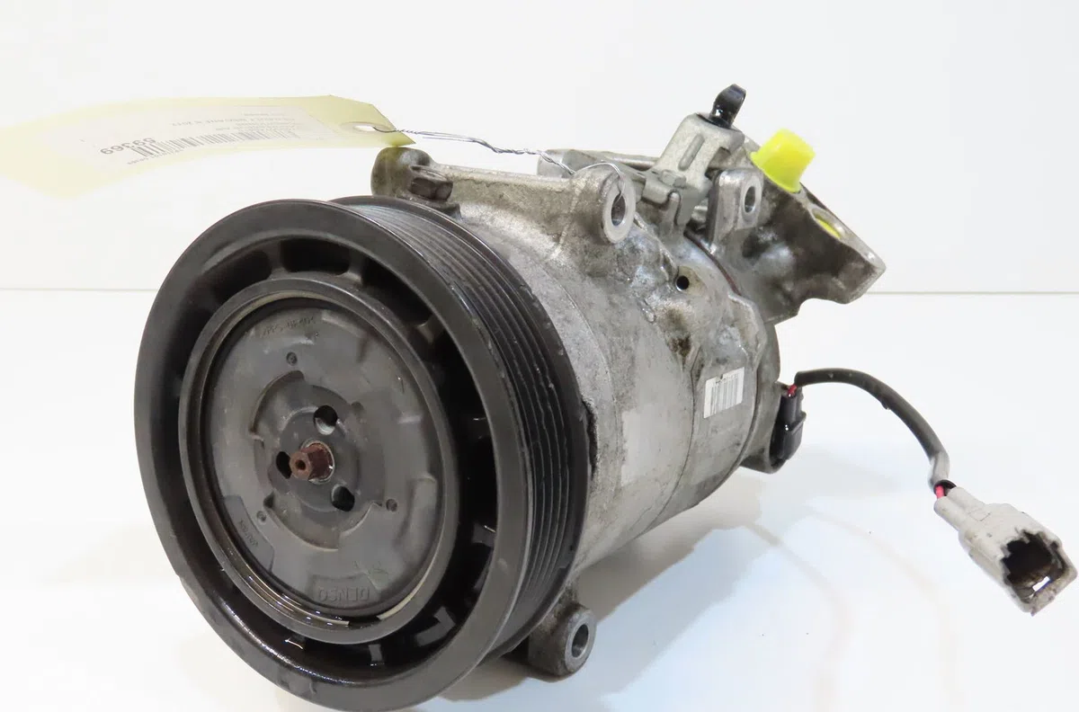 Compresseur air conditionne Renault MEGANE III 3-5 portes (BZ0-1_, B3_) 1.5 dci (bz09, bz0d, bz1w, bz29, bz14) (2009) 5 portes occasion — photo 3