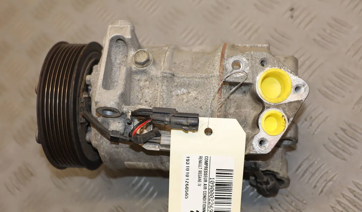 Compresseur air conditionne Renault MEGANE IV 3-5 portes (B9A-M-N_) 1.2 tce 100 (b9ms) (2015) occasion — photo 2