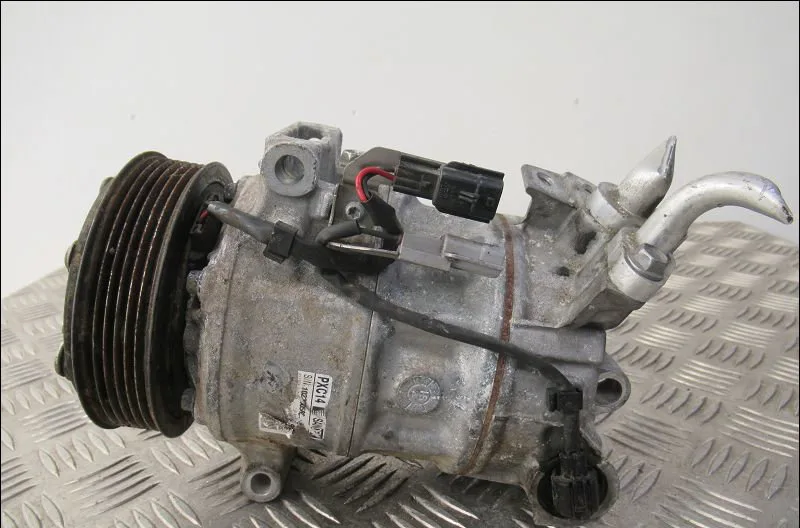 Compresseur air conditionne Renault MEGANE IV 3-5 portes (B9A-M-N_) 1.5 blue dci 115 (b9a6) (2018) occasion