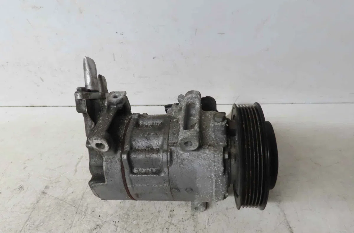 Compresseur air conditionne RENAULT SCENIC III occasion — photo 2