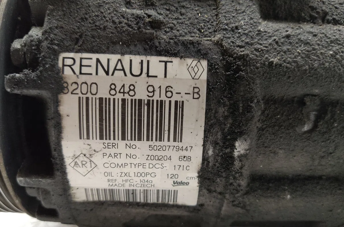 Compresseur air conditionne RENAULT TRAFIC III occasion — photo 3