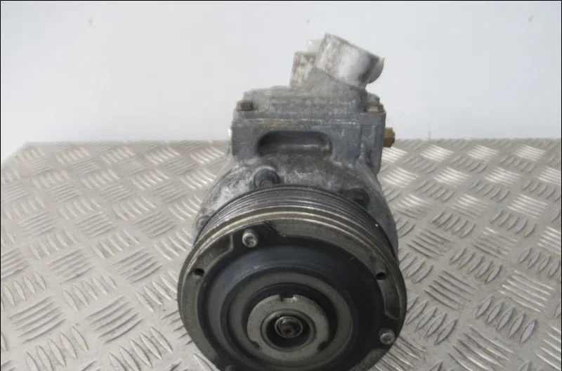Compresseur air conditionne Seat ALTEA (5P1) 1.9 tdi (2004) 5 portes occasion — photo 2
