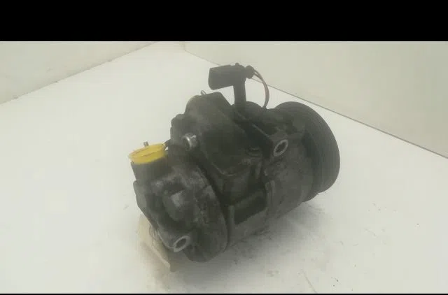 Compresseur air conditionne Seat IBIZA III (6L1) 1.2 12v (2006-2009) occasion — photo 2