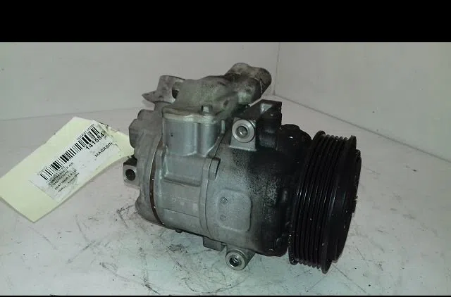 Compresseur air conditionne Seat IBIZA IV (6J5, 6P1) 1.9 tdi (2008-2010) occasion — photo 2