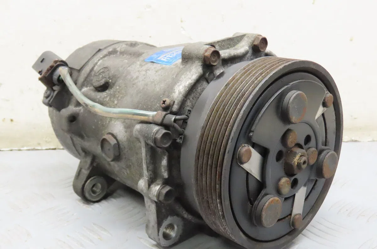 Compresseur air conditionne Seat LEON (1M1) 1.9 tdi (1999-2006) occasion — photo 2