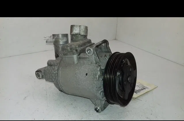 Compresseur air conditionne Seat LEON (1P1) 1.9 tdi (2005-2010) 5 portes occasion — photo 2