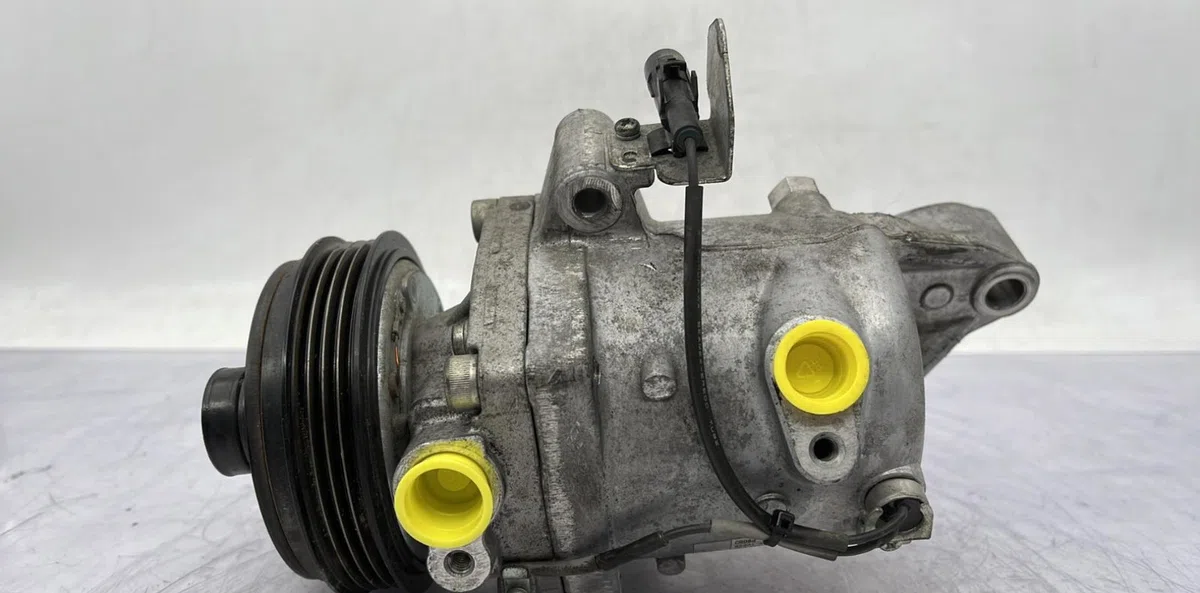 Compresseur air conditionne SUZUKI IGNIS 3 occasion — photo 2