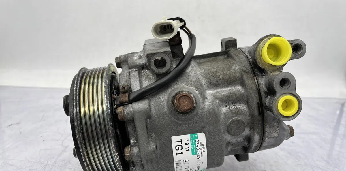 Compresseur air conditionne SUZUKI SWIFT 4 occasion — photo 2