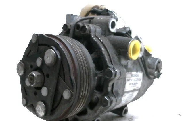 Compresseur air conditionne SUZUKI SWIFT occasion — photo 2