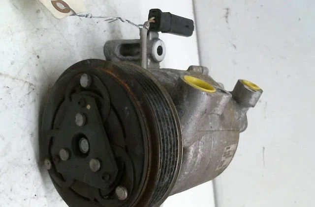 Compresseur air conditionne Toyota AYGO (_B4_) 1.0 (kgb40) (2014) occasion — photo 2