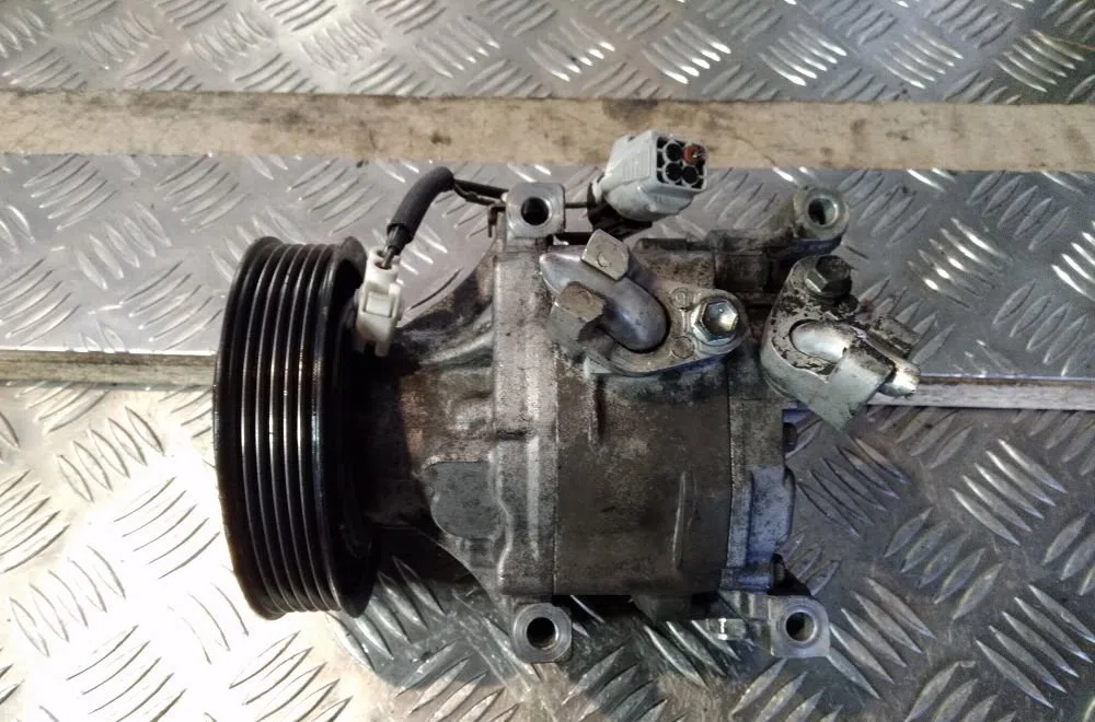 Compresseur air conditionne Toyota COROLLA (_E12_) 1.4 d (nde120_) (2004-2007) 5 portes occasion — photo 2