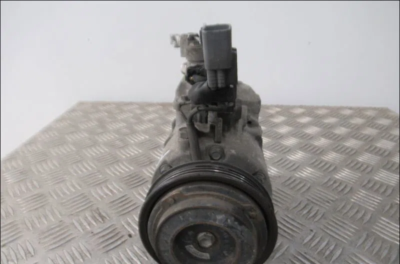 Compresseur air conditionne Toyota IQ (_J1_) 1.0 (kgj10_) (2009-2015) occasion — photo 2