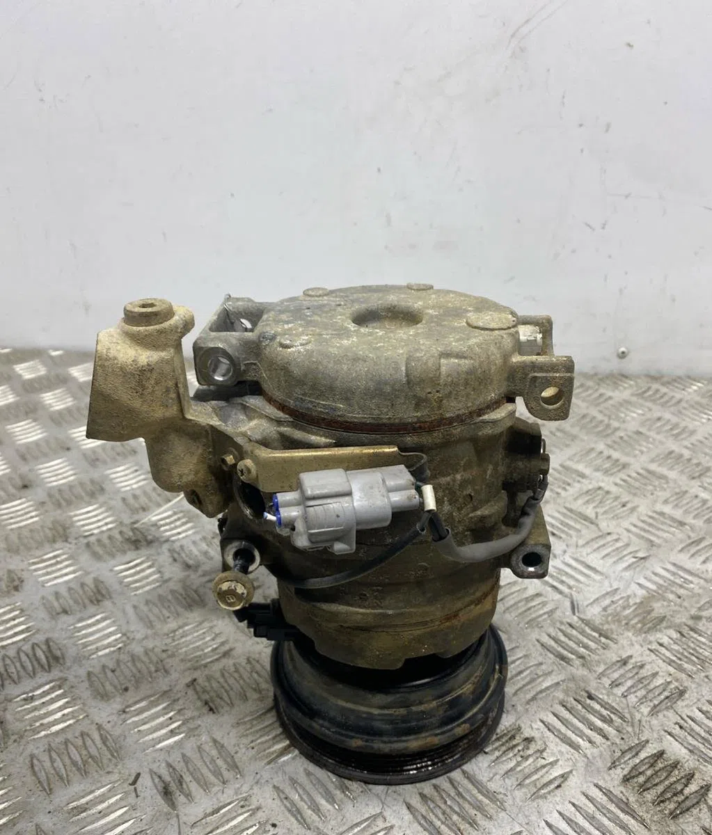 Compresseur air conditionne Toyota RAV 4 II (_A2_) 2.0 d 4wd (cla20_, cla21_) (2001-2005) occasion — photo 2