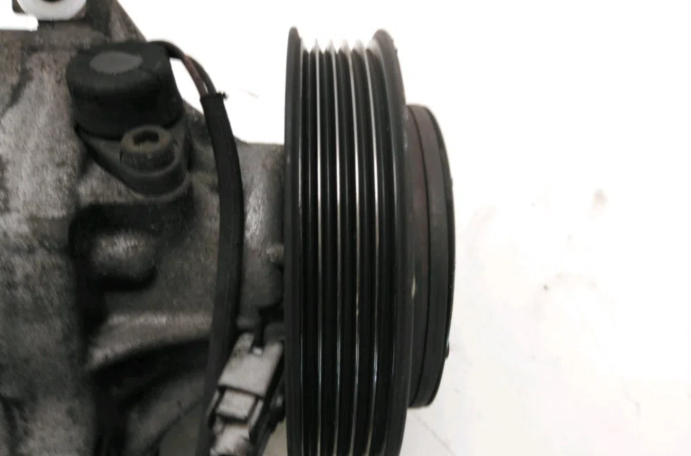 Compresseur air conditionne Toyota YARIS (_P1_) 1.4 d-4d (nlp10_) (2001-2005) occasion — photo 2