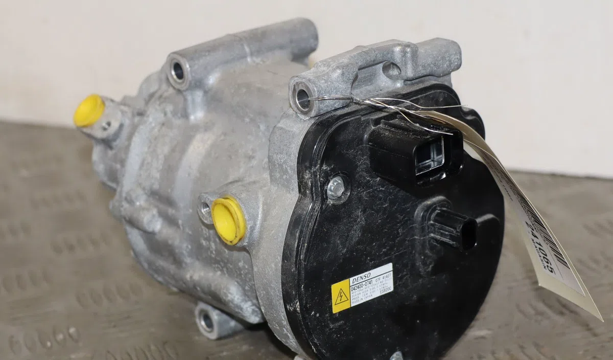 Compresseur air conditionne Toyota YARIS (_P21_, _PA1_, _PH1_) 1.5 hybrid (mxph10, mxph11) (2020) 5 portes occasion