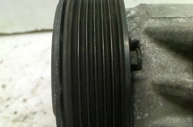 Compresseur air conditionne Toyota YARIS (_P9_) 1.4 d-4d (nlp90_) (2005-2012) occasion — photo 2