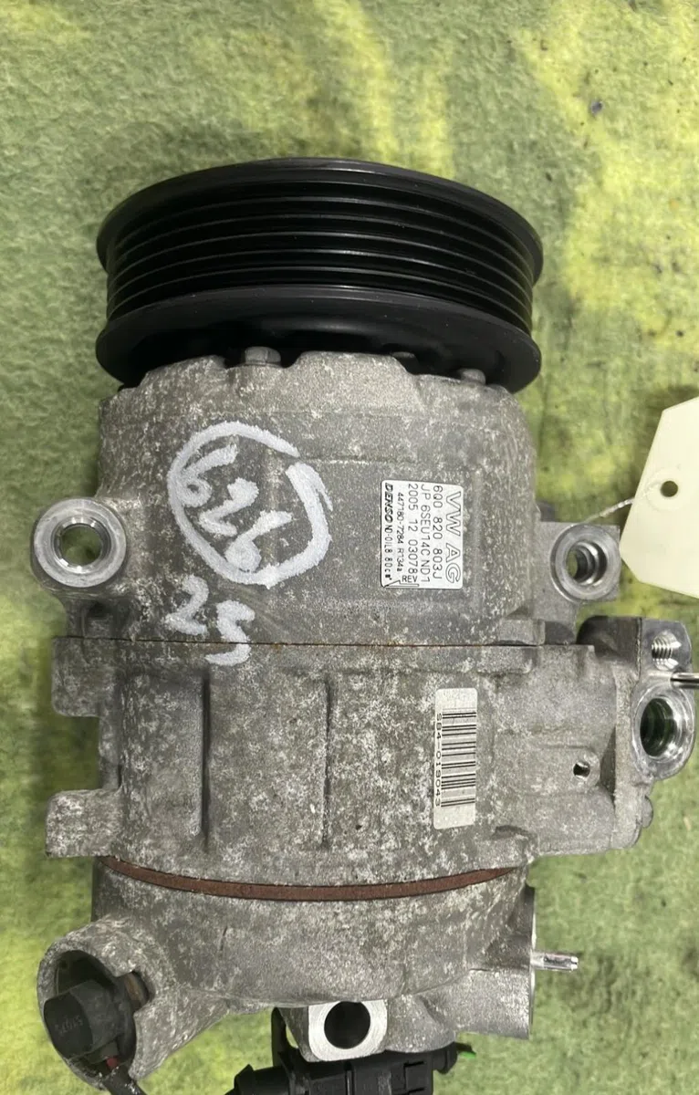Compresseur air conditionne VOLKSWAGEN FOX occasion — photo 2