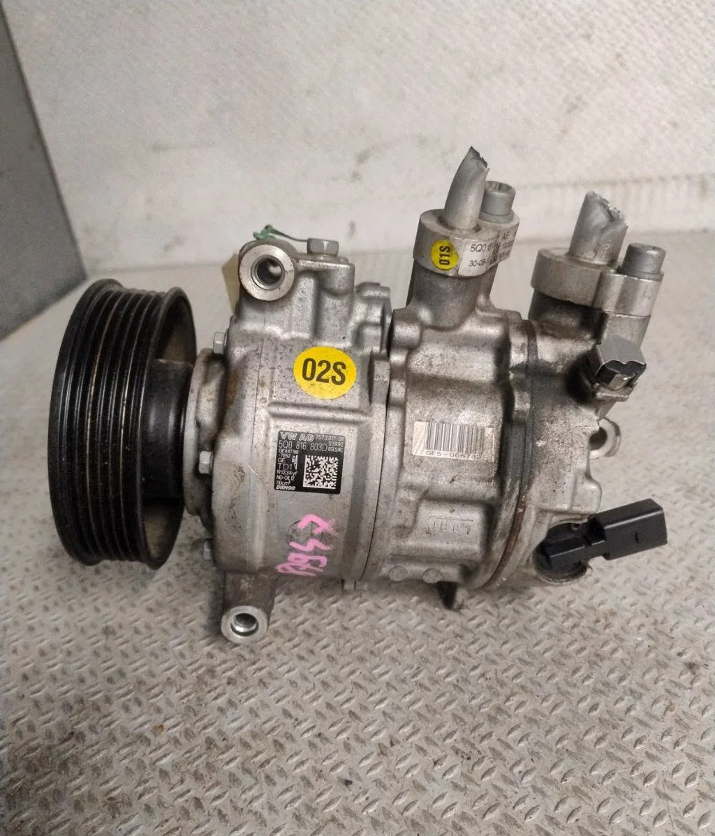 Compresseur air conditionne VOLKSWAGEN GOLF 7  GOLF 7 PHASE 2 occasion — photo 2