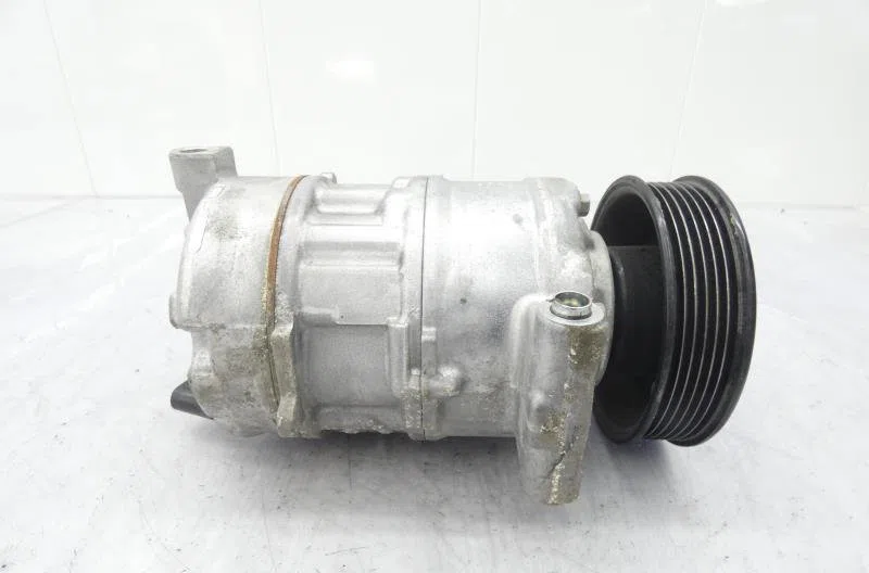 Compresseur air conditionne VOLKSWAGEN GOLF 7 PHASE 1 occasion — photo 3