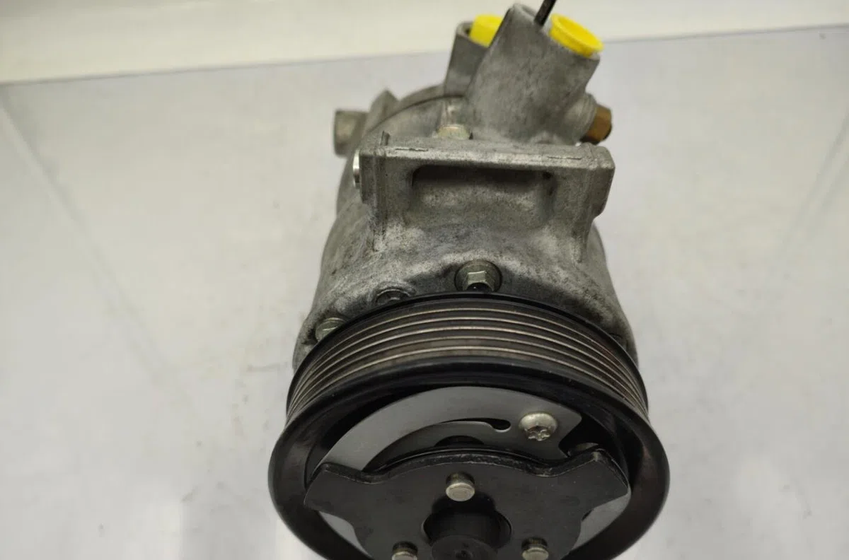 Compresseur air conditionne VOLKSWAGEN PASSAT 5 BREAK occasion — photo 3