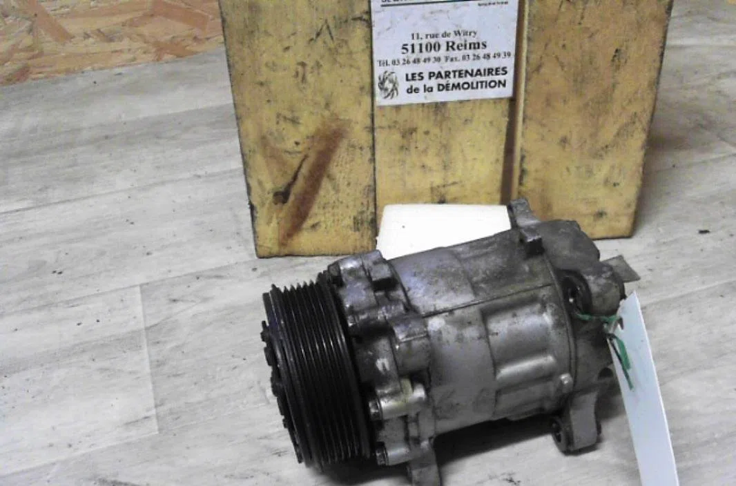 Compresseur air conditionne Volkswagen POLO III (6N1) 60 1.4 (1995-1999) occasion