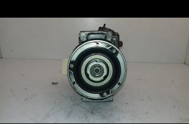 Compresseur air conditionne Volkswagen TOURAN (1T1, 1T2) 1.9 tdi (2003-2004) 5 portes occasion