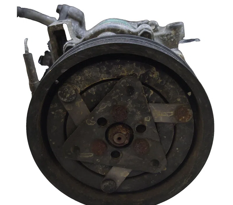 COMPRESSEUR CLIMATISATION RENAULT CLIO 8200315744 — photo 2