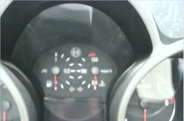Compteur Alfa romeo 147 (937_) 1.9 jtd (937.axd1a, 937.bxd1a) (2001-2010) occasion — photo 4