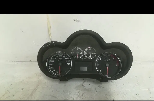 Compteur Alfa romeo 147 (937_) 1.9 jtdm (937.axd1a, 937.axv1a, 937.bxb1a) (2004-2010) occasion — photo 4