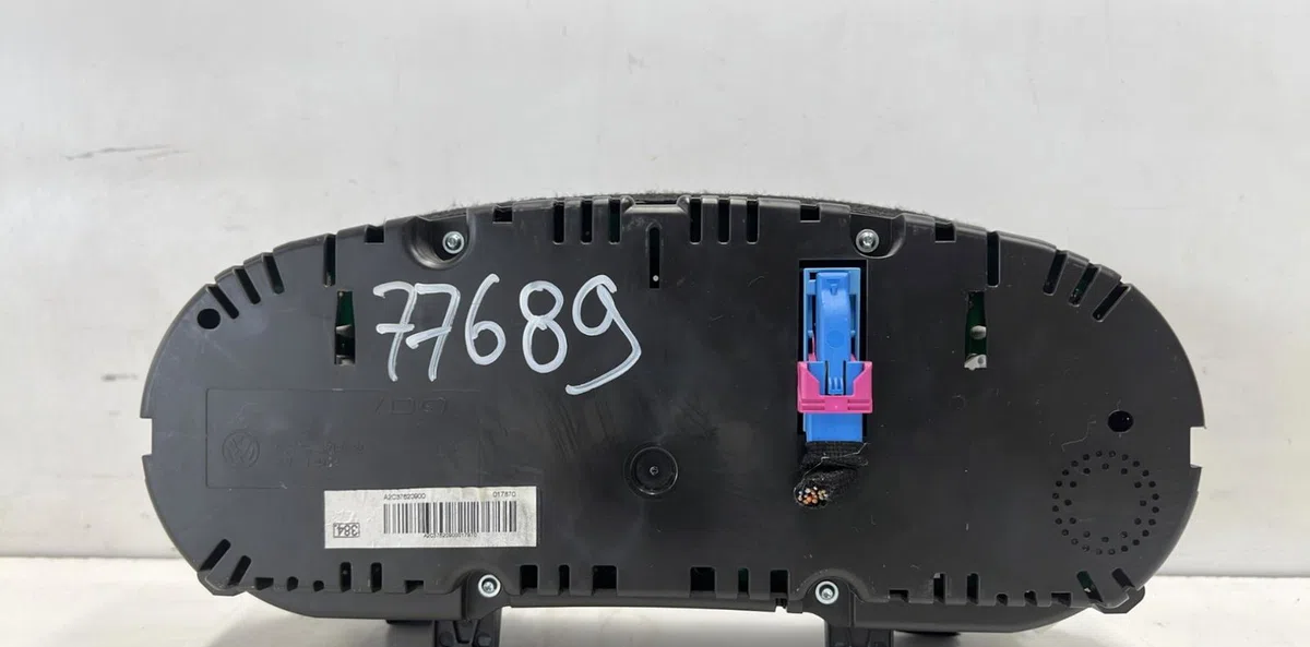 Compteur AUDI A1 1 PHASE 1 occasion — photo 2