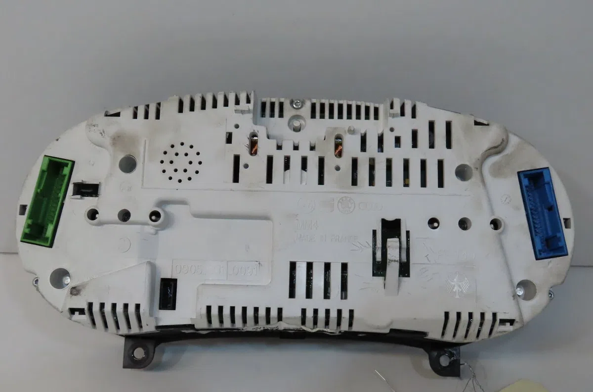 Compteur Audi A3 (8L1) 1.6 (1996-2003) occasion — photo 3