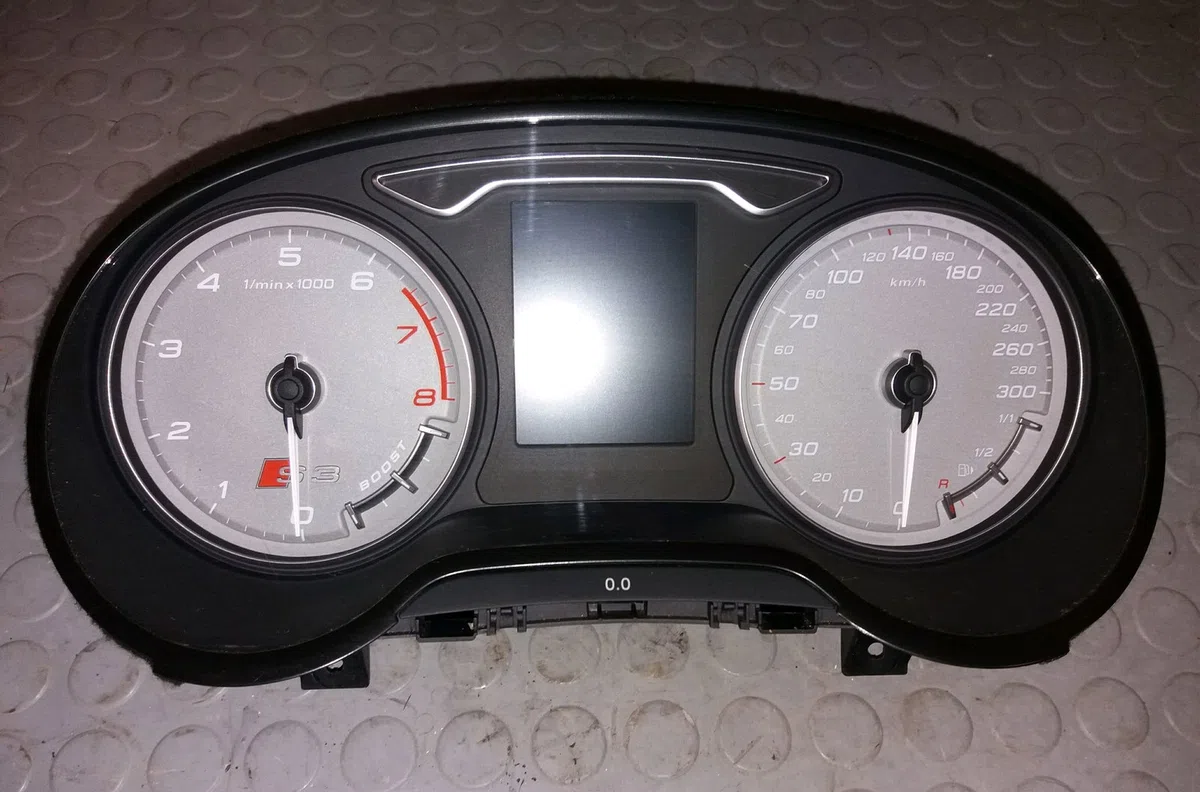 Compteur Audi A3 (8V1, 8VK) S3 quattro (2013-2014) occasion — photo 4