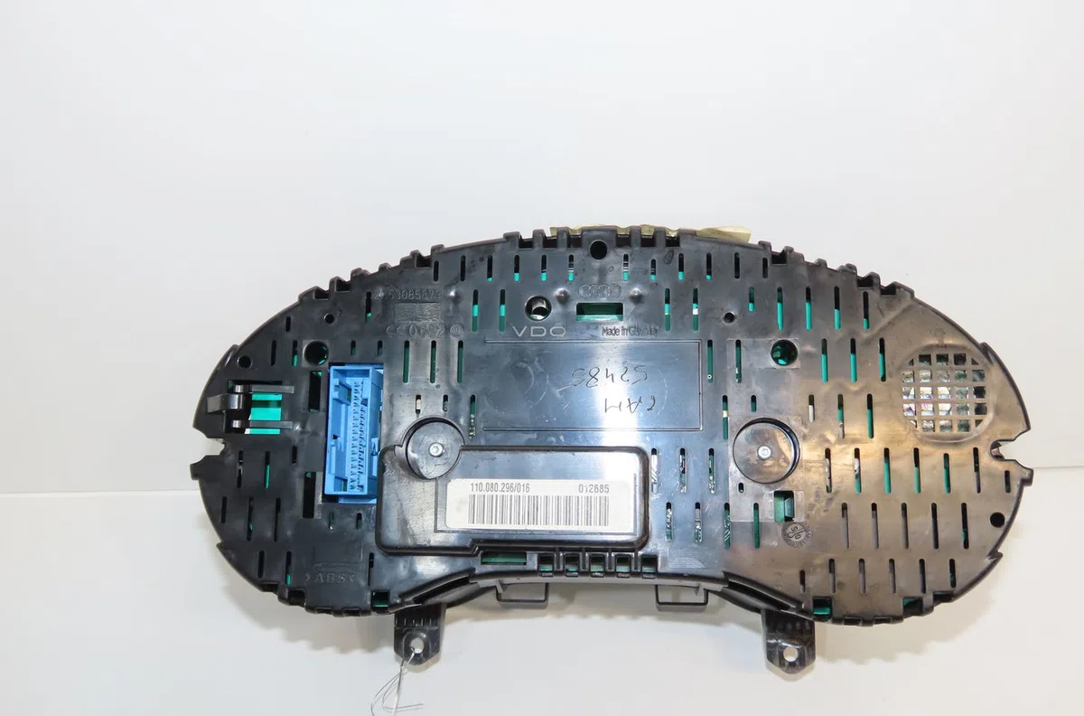 Compteur Audi A3 Sportback (8PA) 1.9 tdi (2004-2010) occasion