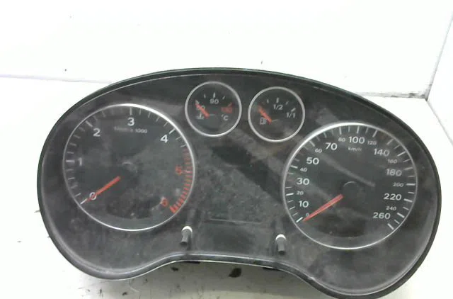 Compteur Audi A3 Sportback (8PA) 2.0 tdi 16v (2004-2013) 5 portes occasion — photo 4