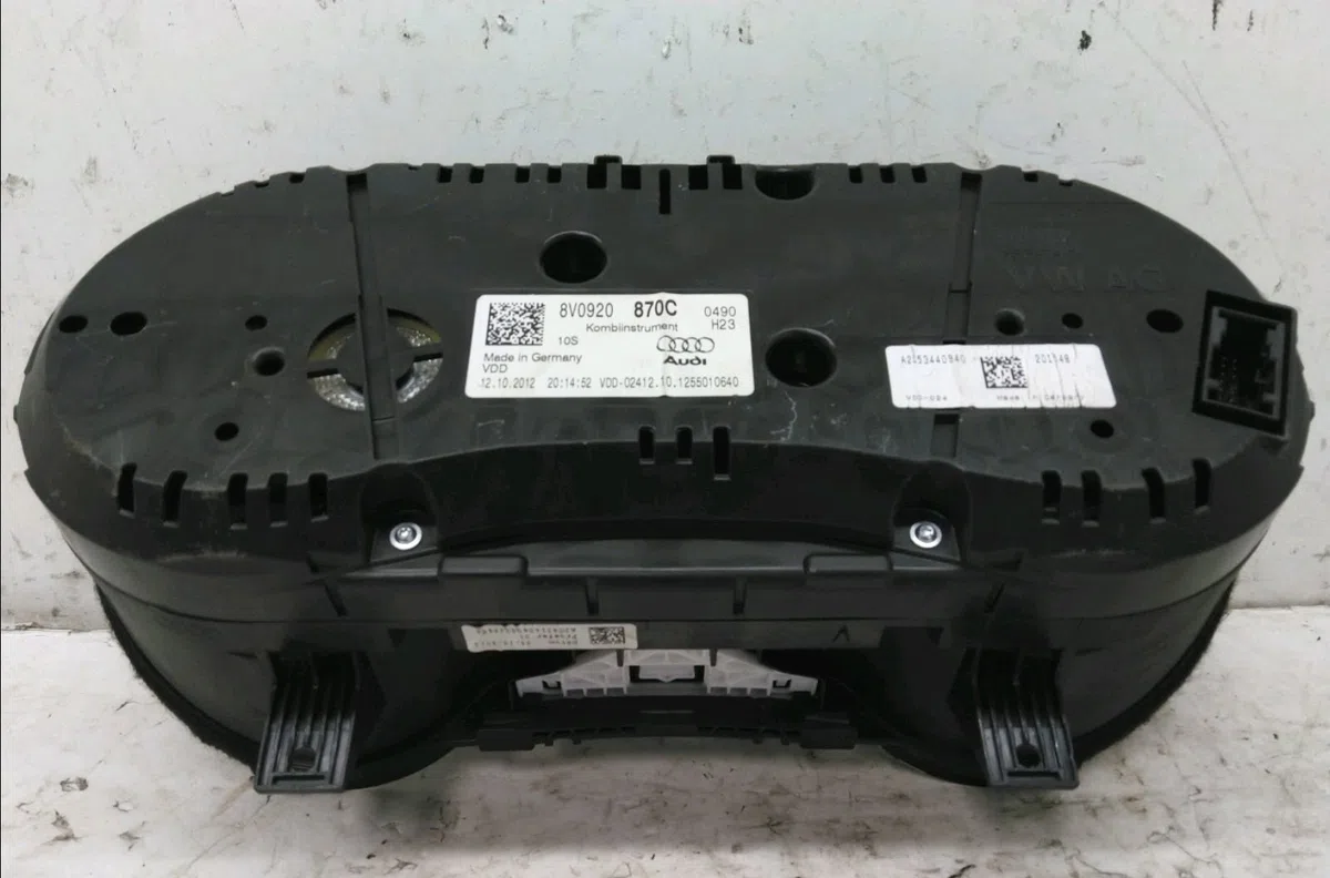 Compteur Audi A3 Sportback (8VA, 8VF) 2.0 tdi (2012-2020) 5 portes occasion — photo 4