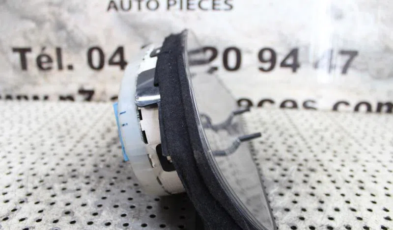 Compteur AUDI A4 1 PHASE 1 occasion — photo 2