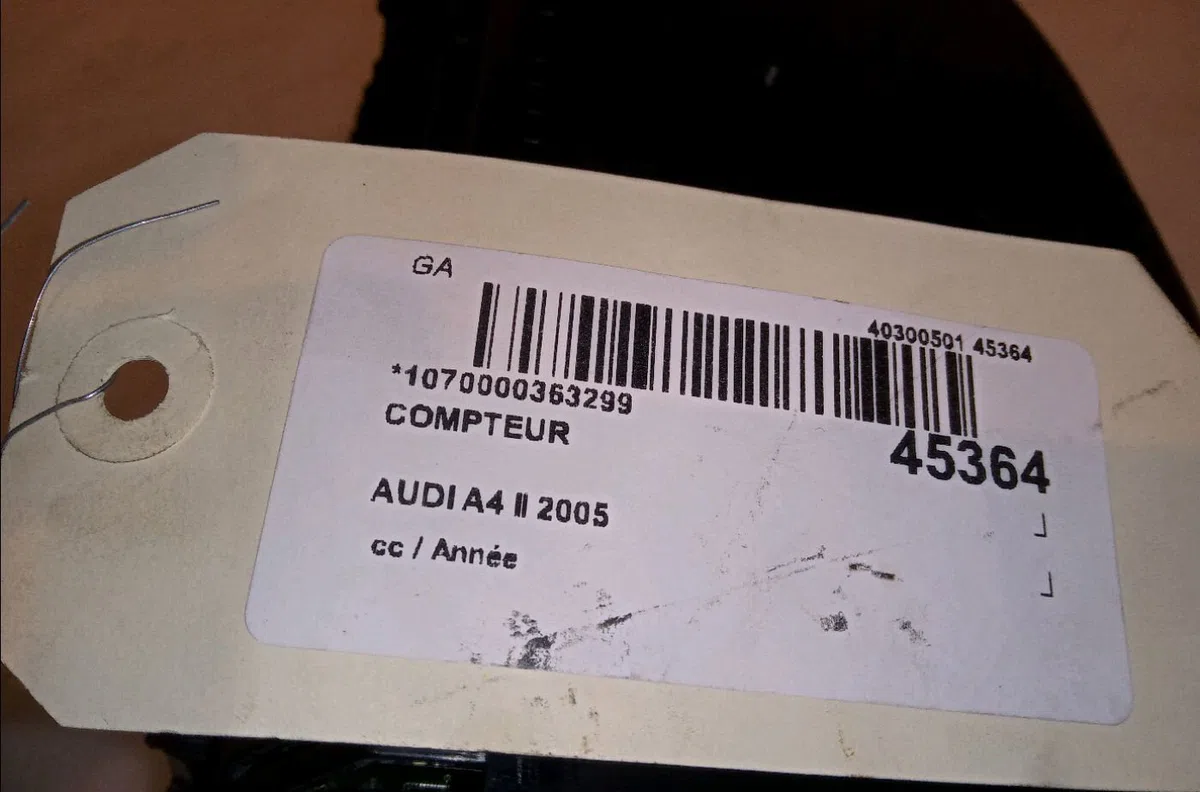 Compteur Audi A4 B7 Avant (8ED) 2.0 tdi (2004-2008) occasion — photo 4