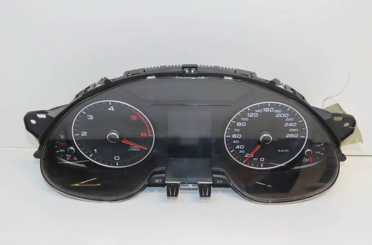 Compteur Audi A4 B8 (8K2) 2.0 tdi quattro (2011-2015) occasion — photo 2