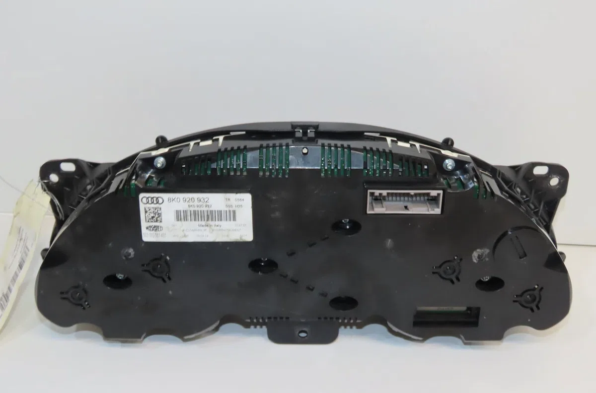 Compteur Audi A4 B8 (8K2) 2.0 tdi quattro (2011-2015) occasion — photo 3