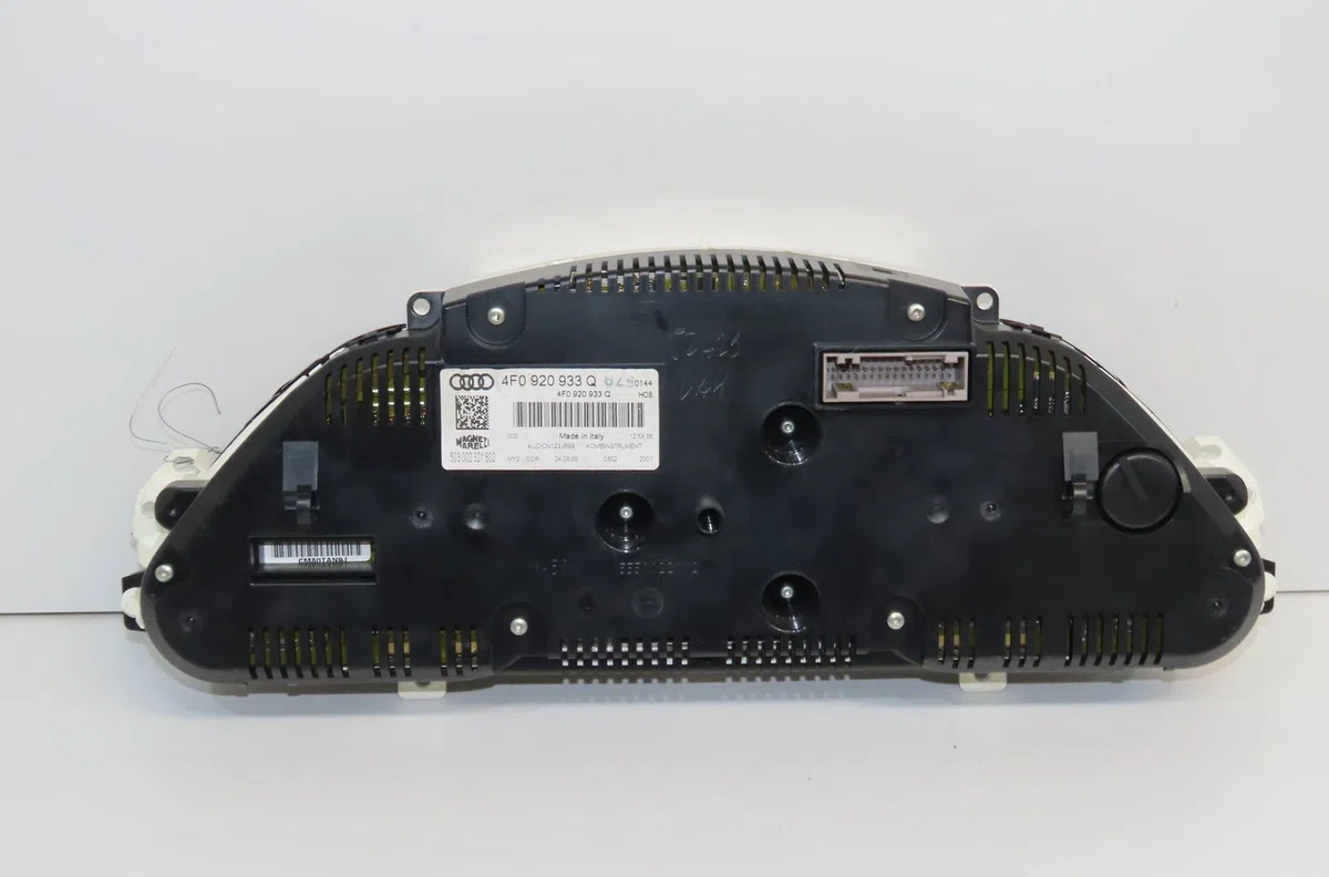 Compteur Audi A6 C6 Avant (4F5) 2.7 tdi (2005-2011) occasion — photo 2