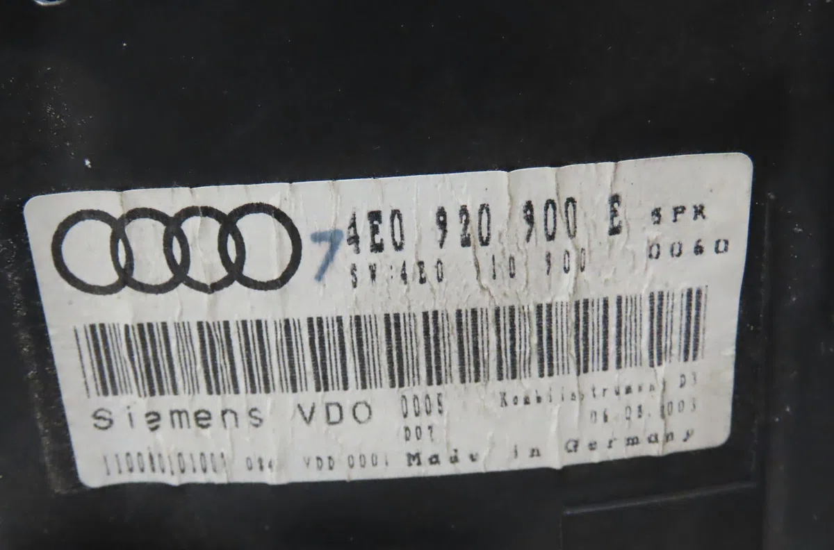 Compteur AUDI A8 2003 occasion — photo 4