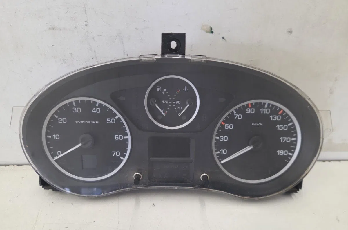 Compteur CITROEN BERLINGO 2 PHASE 3 occasion — photo 2