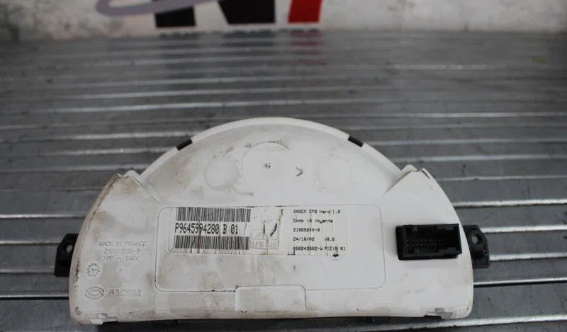 Compteur CITROEN C3 1 PHASE 1 occasion — photo 2