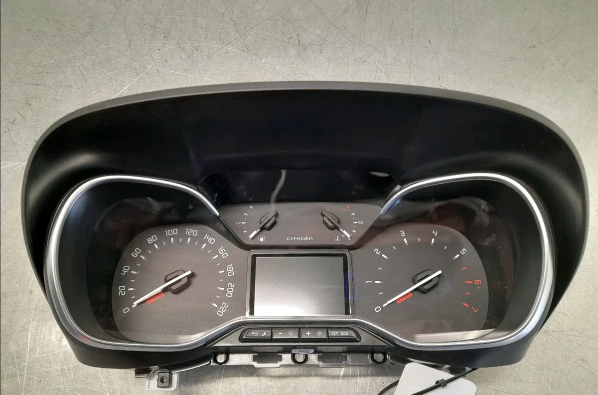 Compteur Citroën C3 AIRCROSS II (2R_, 2C_) 1.5 bluehdi 110 (2020) occasion — photo 2