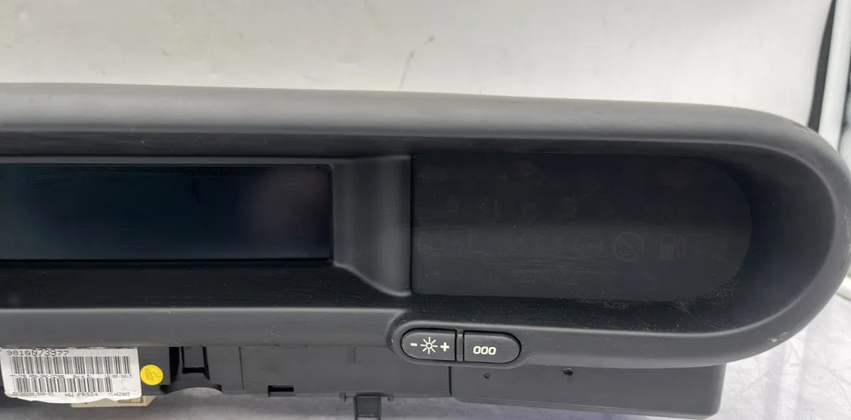 Compteur CITROEN C3 PICASSO PHASE 2 occasion — photo 3