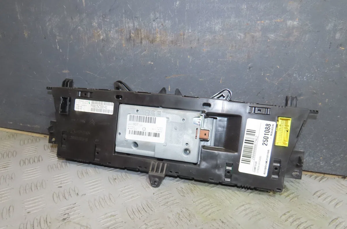 Compteur Citroen C4 GRAND PICASSO I (UA_) 1.6 hdi 110 (2010-2013) occasion — photo 2