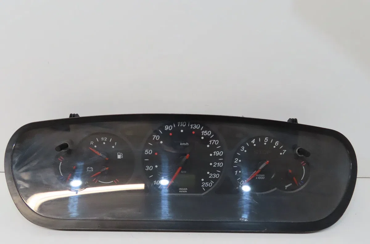 Compteur Citroen C5 I (DC_) 2.0 hdi (dcrhzb, dcrhze) (2001-2004) 5 portes occasion — photo 2